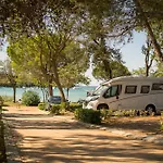 Maistra Vestar Pitches 5*