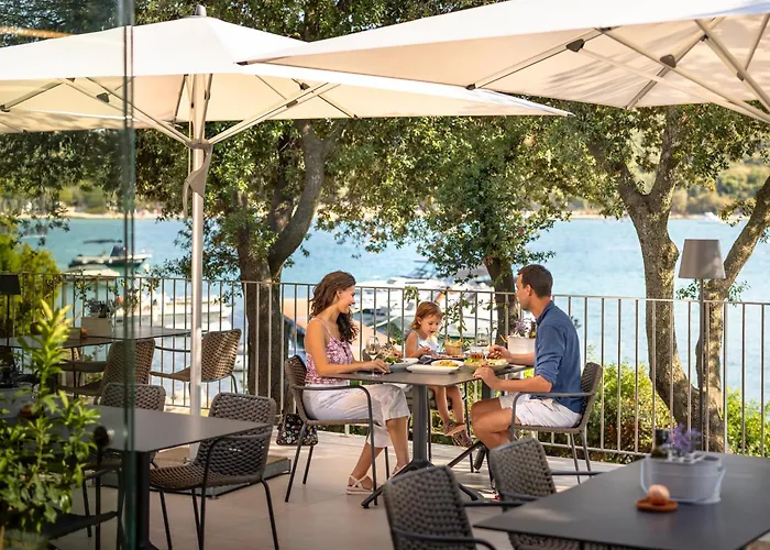 Maistra Vestar Pitches 5*