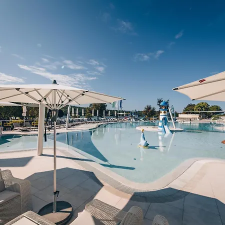 Kamp alanı Maistra Vestar Pitches 5*